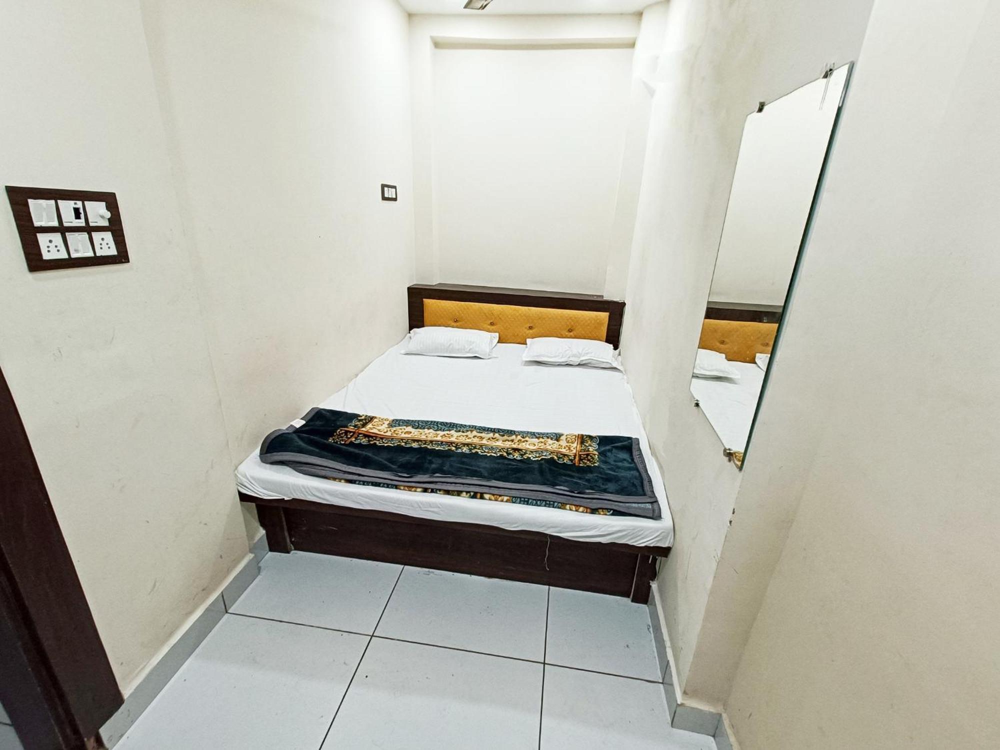 Hotel Shipra Inn Ujjain Ngoại thất bức ảnh